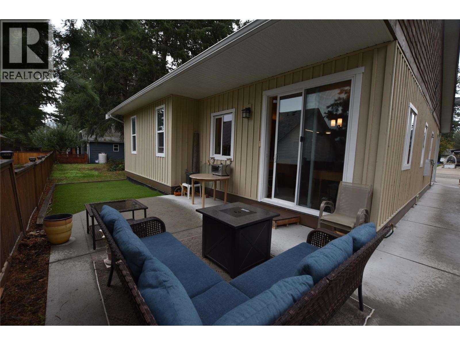 












430 Hummingbird Avenue

,
Vernon,




British Columbia
V1H2A1

