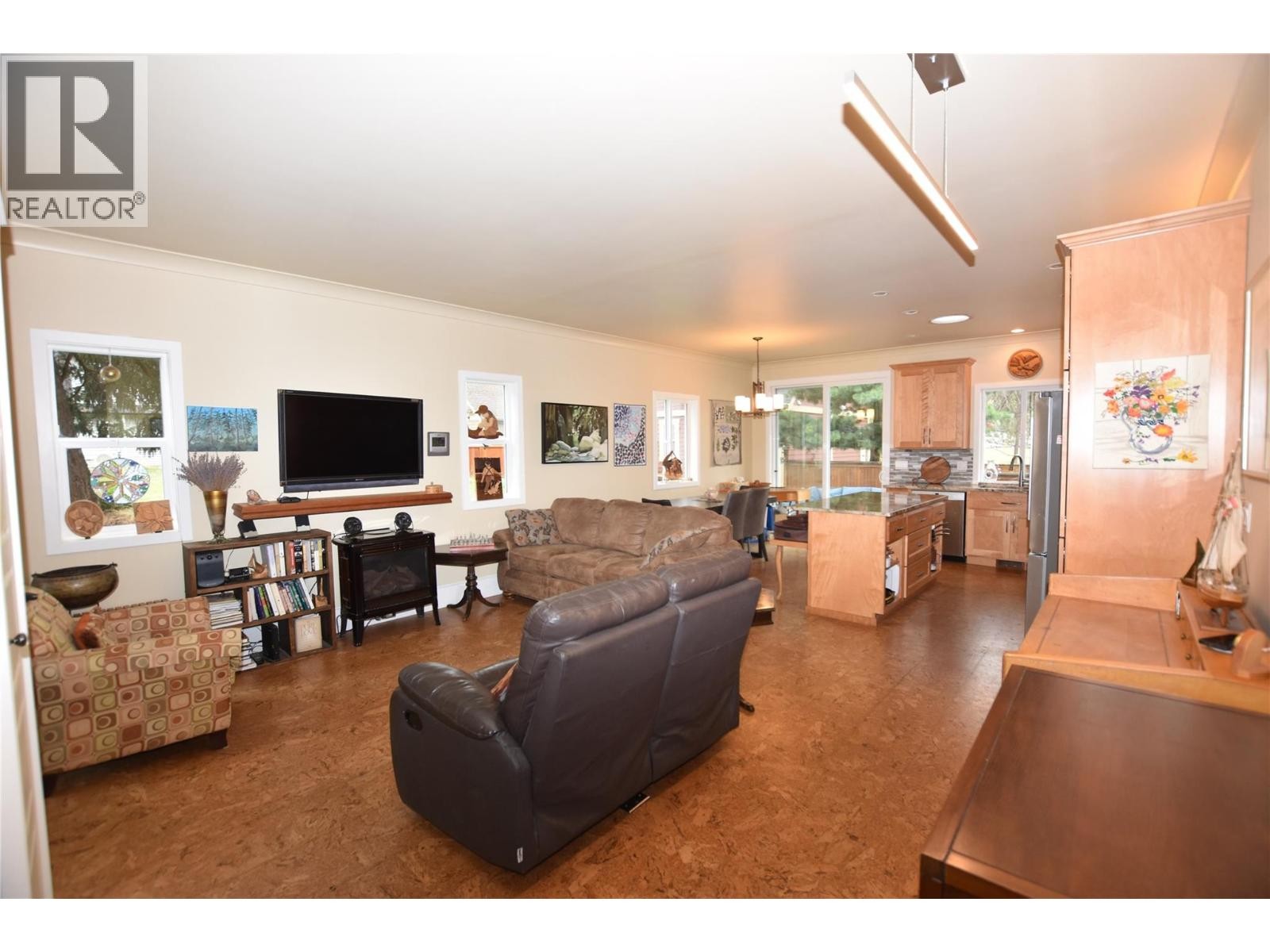 












430 Hummingbird Avenue

,
Vernon,




British Columbia
V1H2A1

