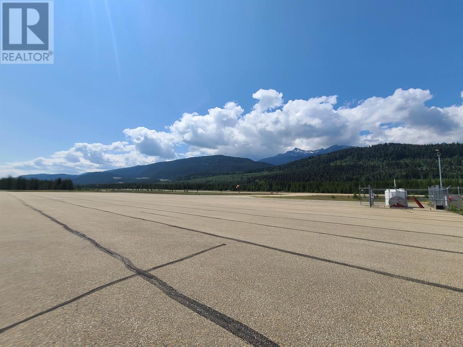 












2 5700 CROOKED CREEK ROAD

,
Valemount,




British Columbia
V0E2Z0

