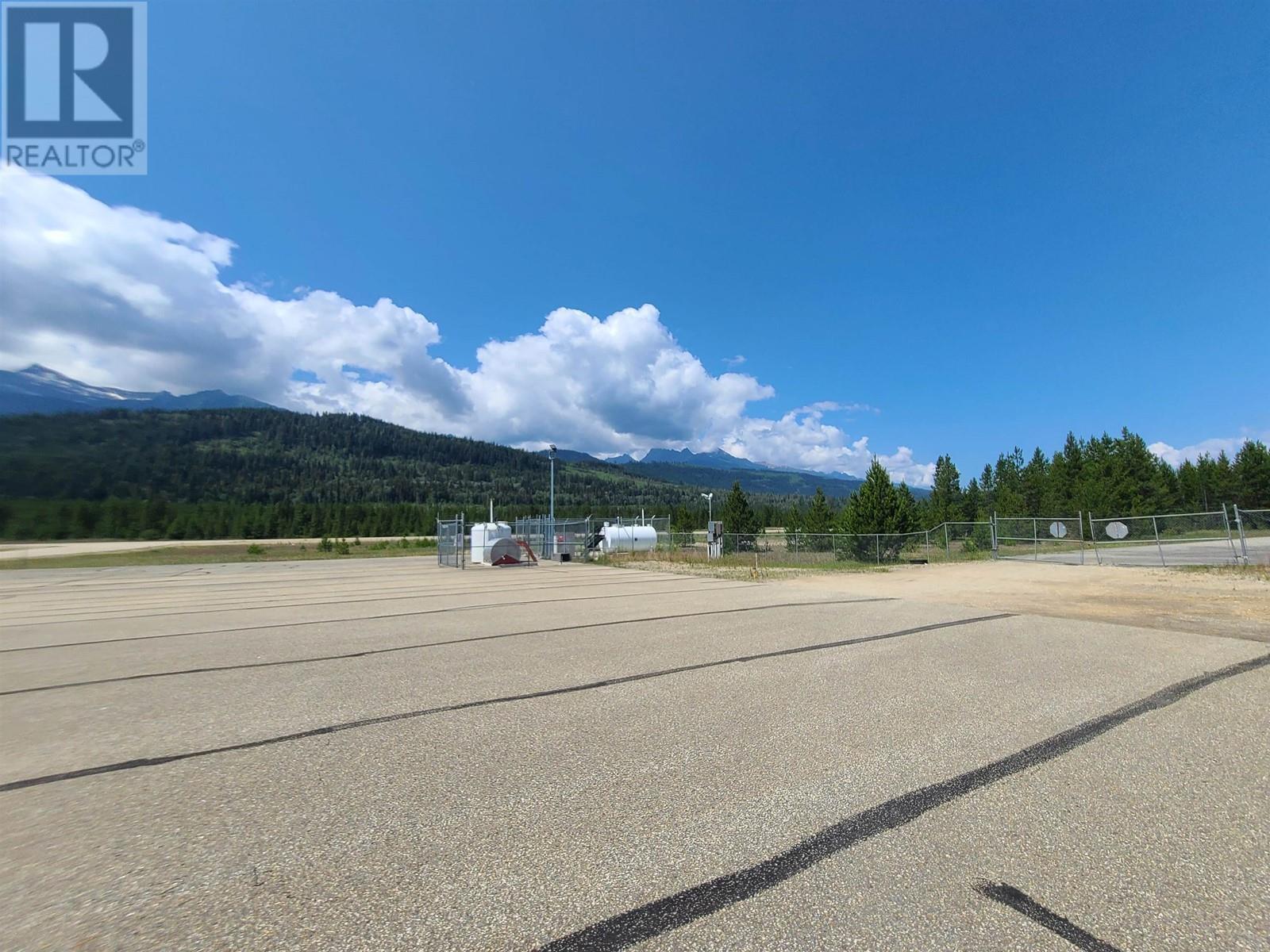 












2 5700 CROOKED CREEK ROAD

,
Valemount,




British Columbia
V0E2Z0


