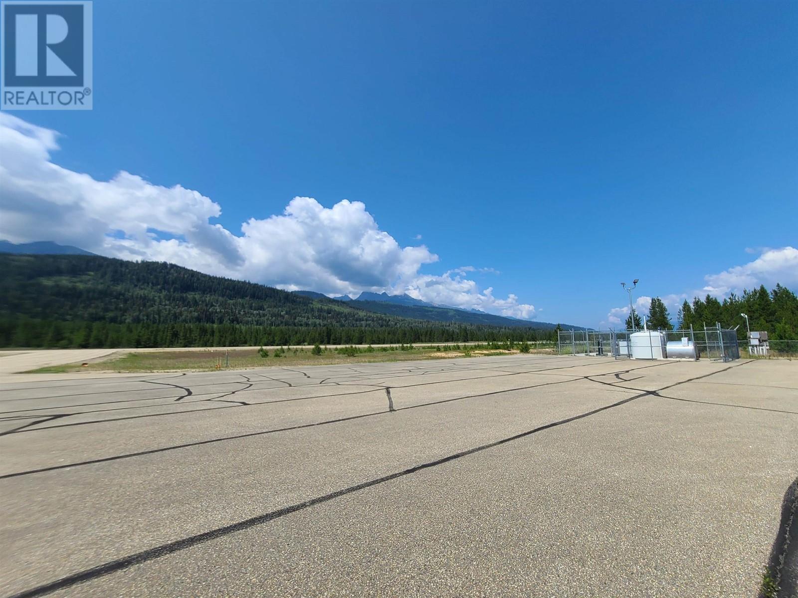 












2 5700 CROOKED CREEK ROAD

,
Valemount,




British Columbia
V0E2Z0

