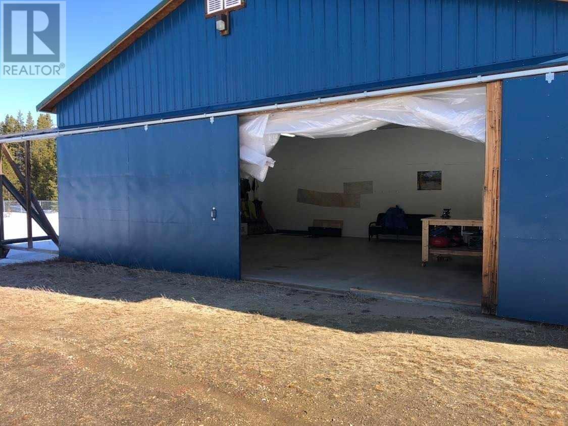 












2 5700 CROOKED CREEK ROAD

,
Valemount,




British Columbia
V0E2Z0

