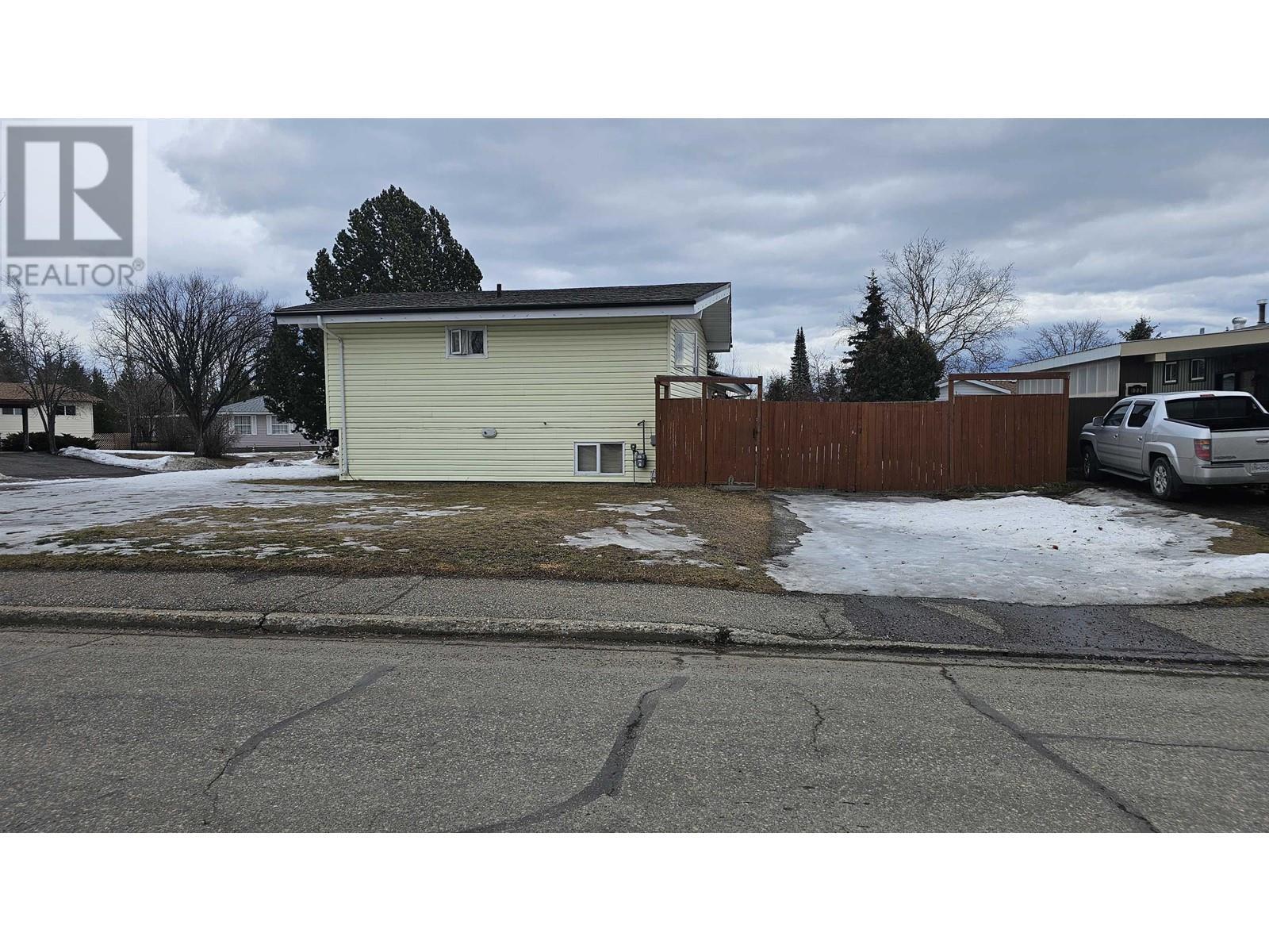 












1207 GARVIN STREET

,
Prince George,




British Columbia
V2M3Y9

