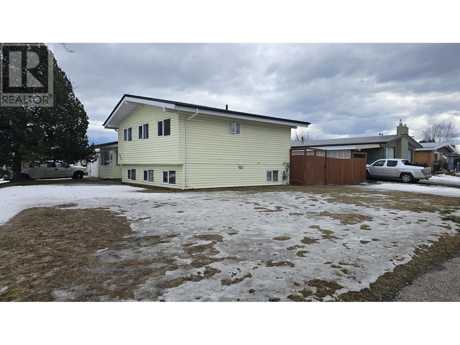 












1207 GARVIN STREET

,
Prince George,




British Columbia
V2M3Y9

