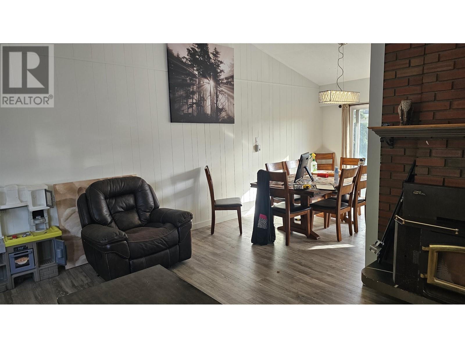 












1207 GARVIN STREET

,
Prince George,




British Columbia
V2M3Y9

