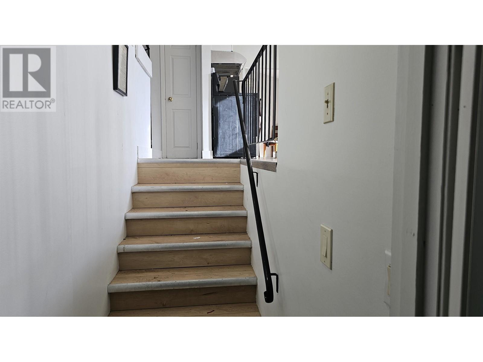 












1207 GARVIN STREET

,
Prince George,




British Columbia
V2M3Y9

