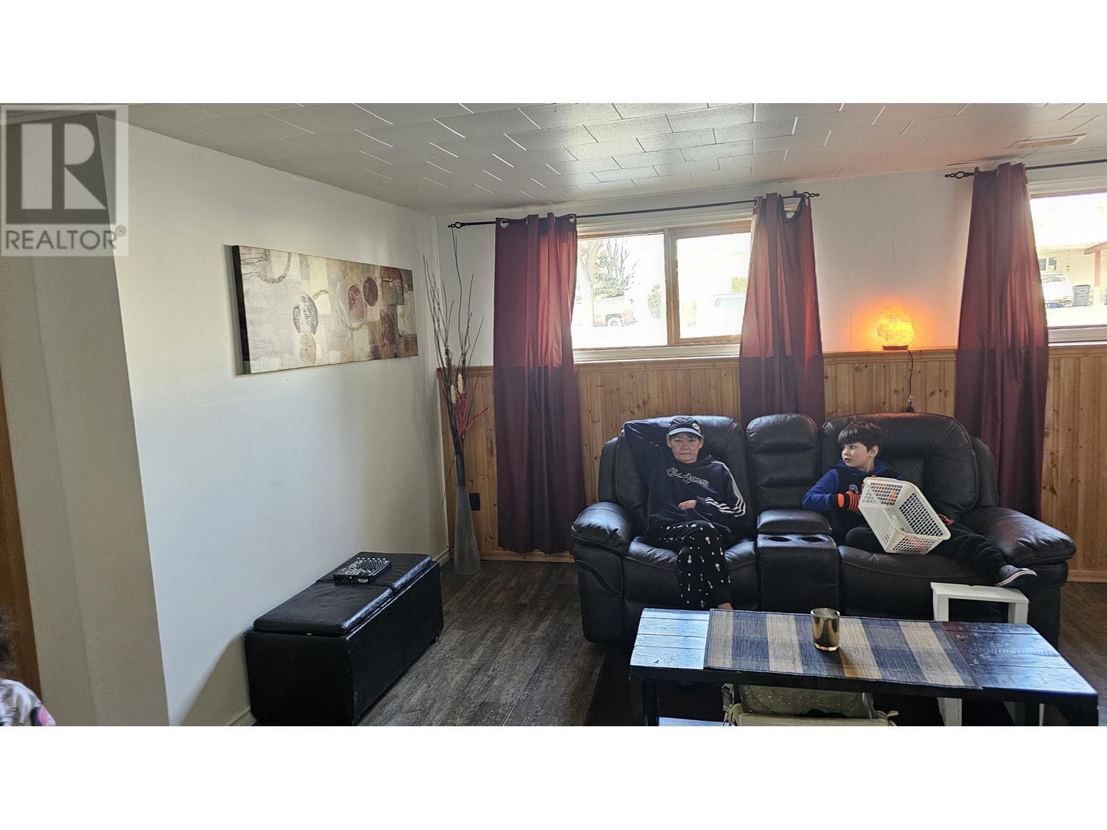 












1207 GARVIN STREET

,
Prince George,




British Columbia
V2M3Y9

