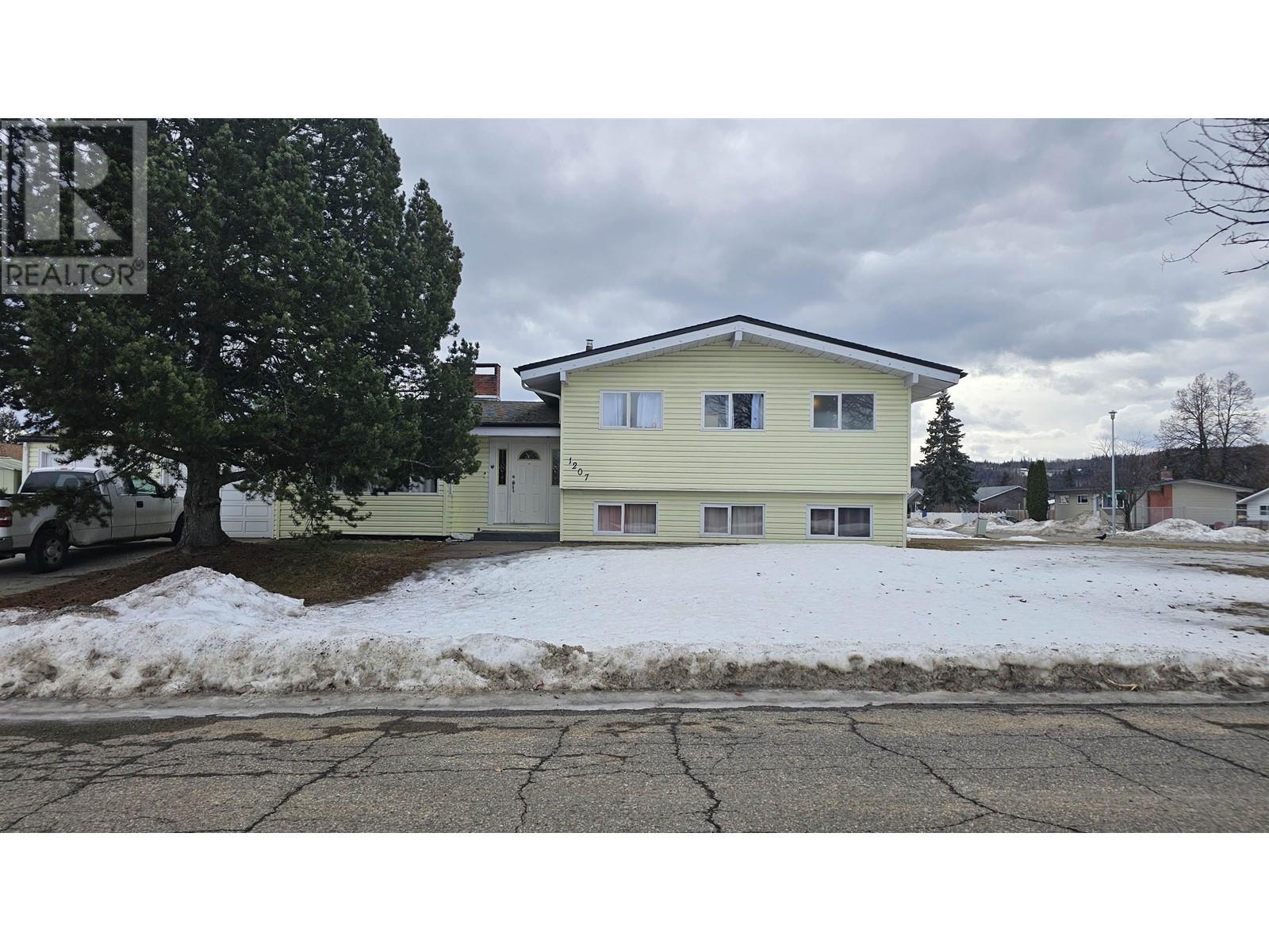 












1207 GARVIN STREET

,
Prince George,




British Columbia
V2M3Y9


