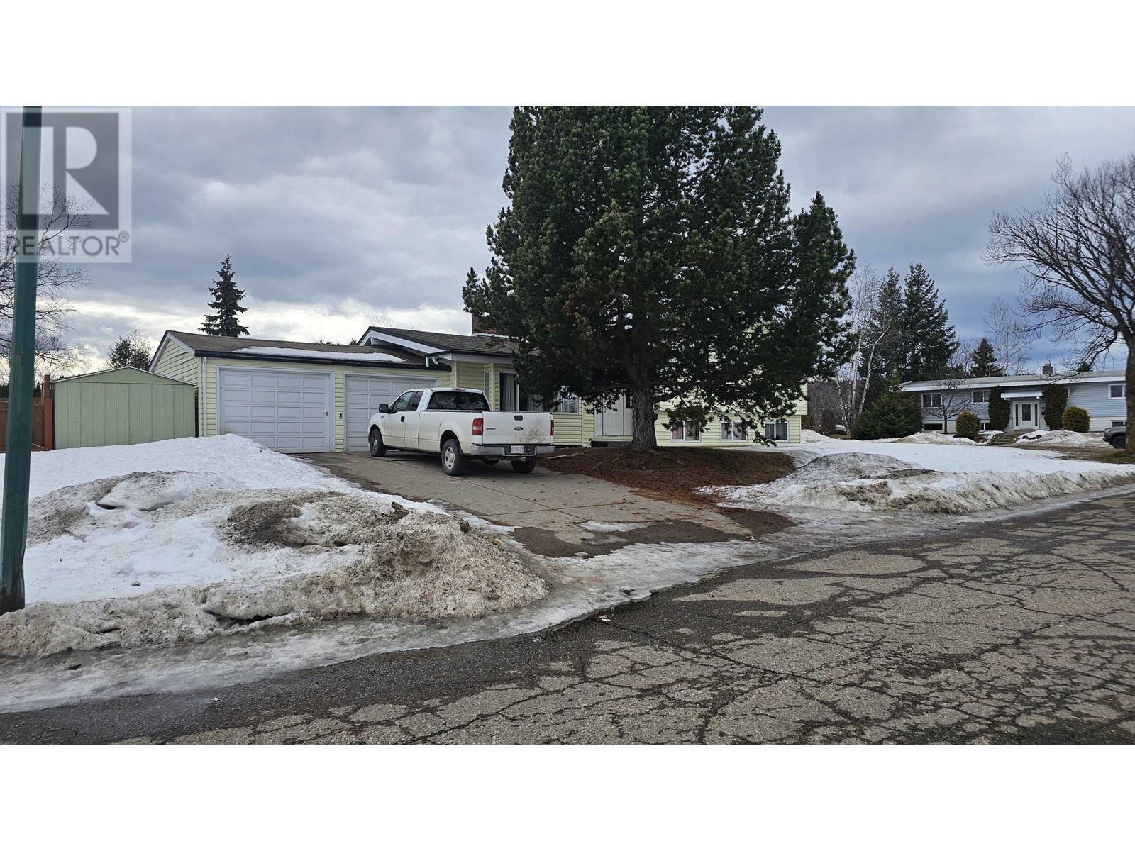 












1207 GARVIN STREET

,
Prince George,




British Columbia
V2M3Y9

