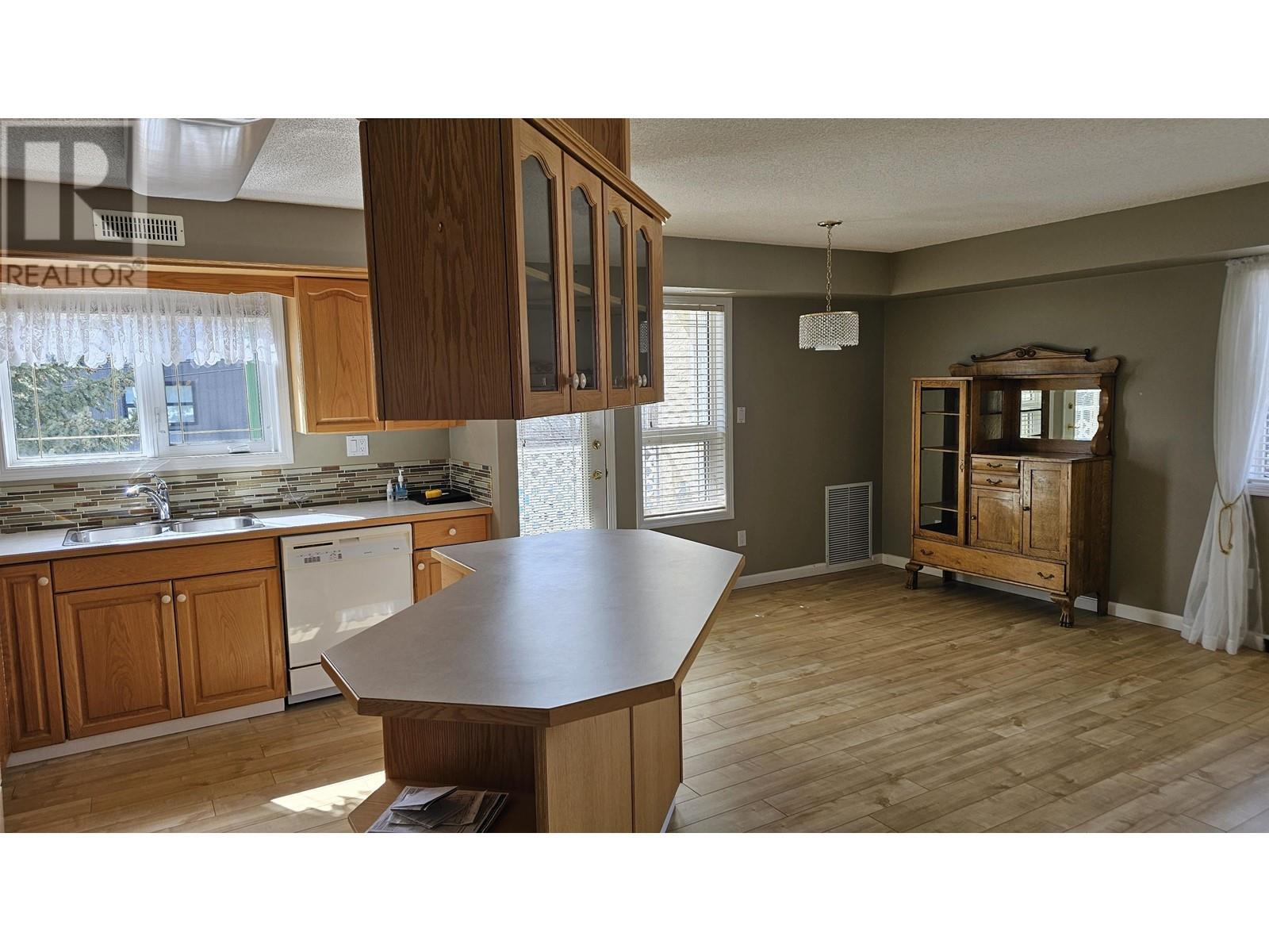 












206 1693 6TH AVENUE

,
Prince George,




British Columbia
V2L3N4


