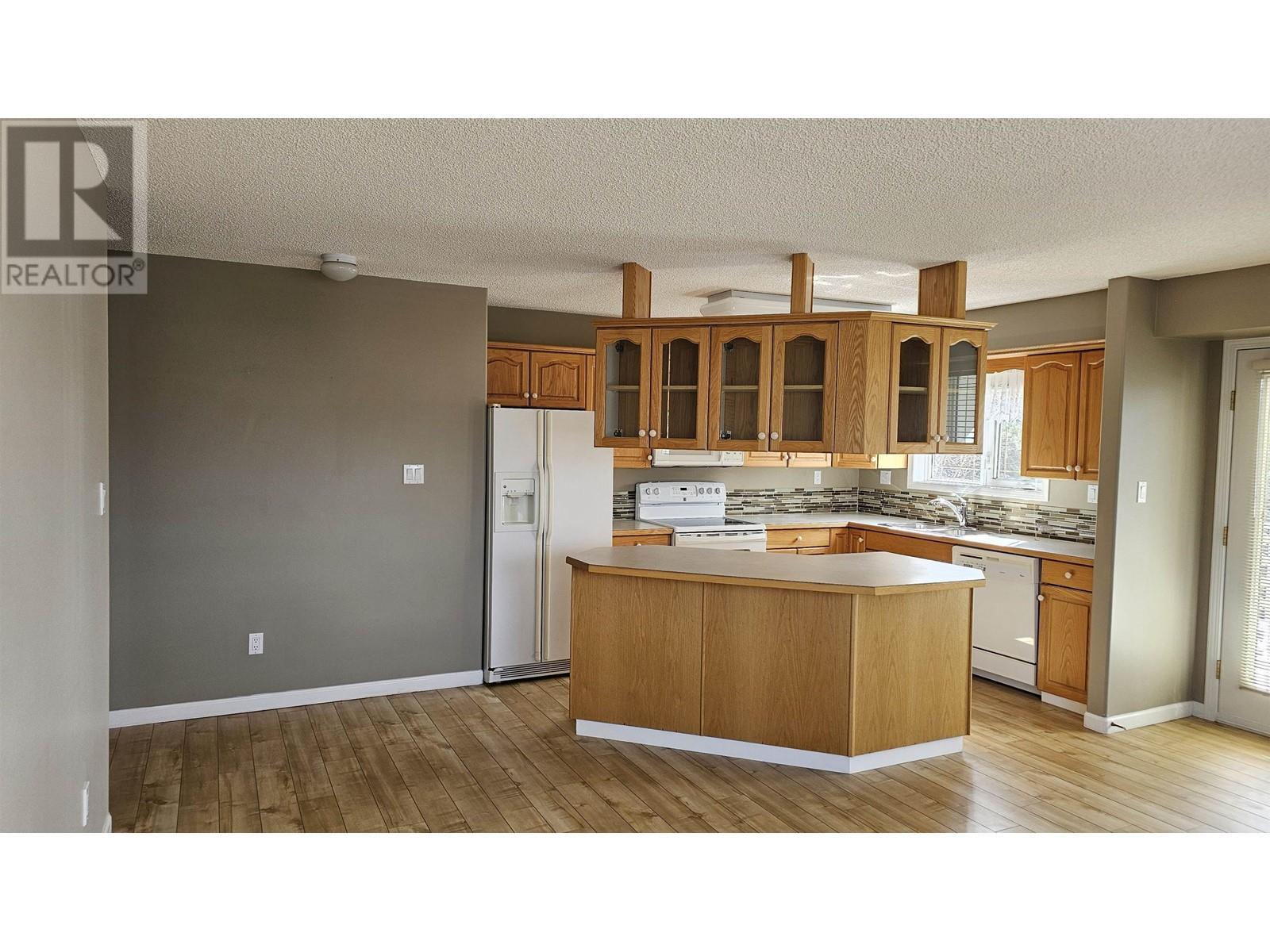 












206 1693 6TH AVENUE

,
Prince George,




British Columbia
V2L3N4

