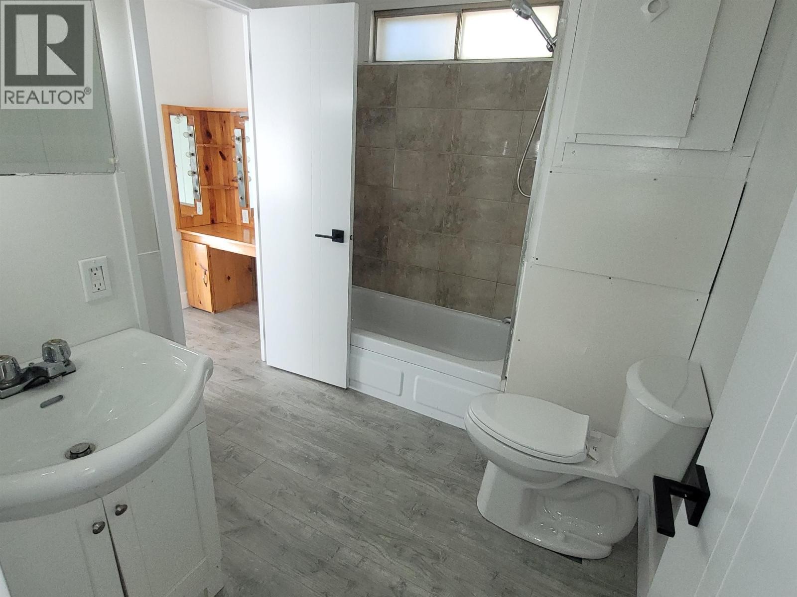 












7 8474 BUNCE ROAD

,
Prince George,




British Columbia
V2N6P1

