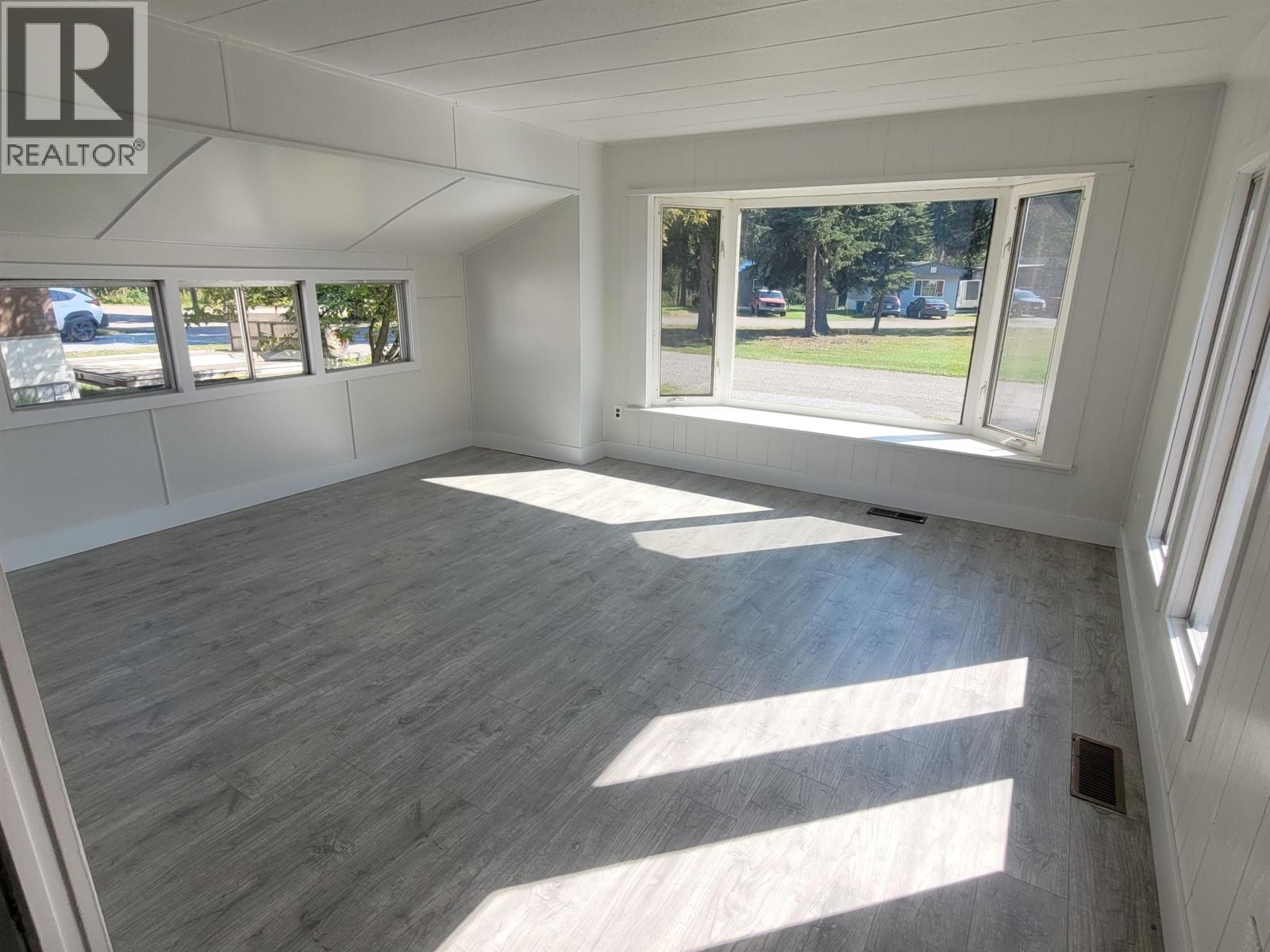 












7 8474 BUNCE ROAD

,
Prince George,




British Columbia
V2N6P1

