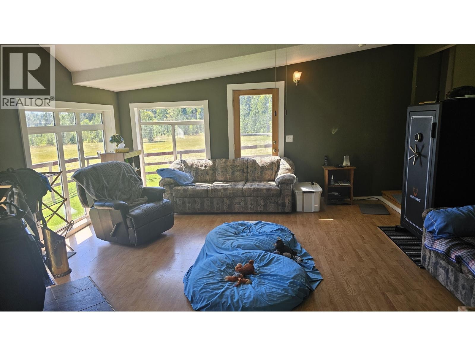 












10780 HORSESHOE DRIVE

,
Prince George,




British Columbia
V2N5W8

