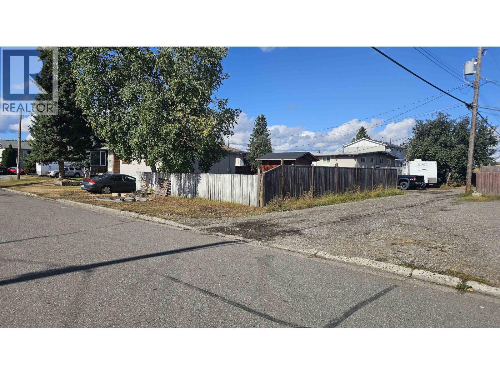 












3962 4TH AVENUE

,
Prince George,




British Columbia
V1M1J4

