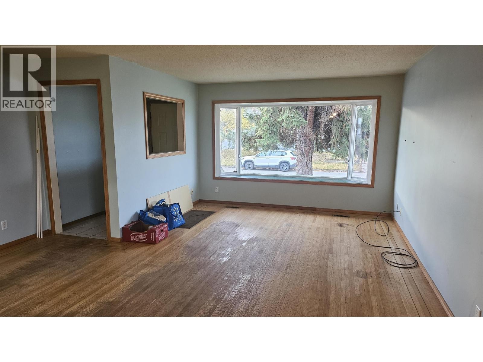 












3962 4TH AVENUE

,
Prince George,




British Columbia
V1M1J4

