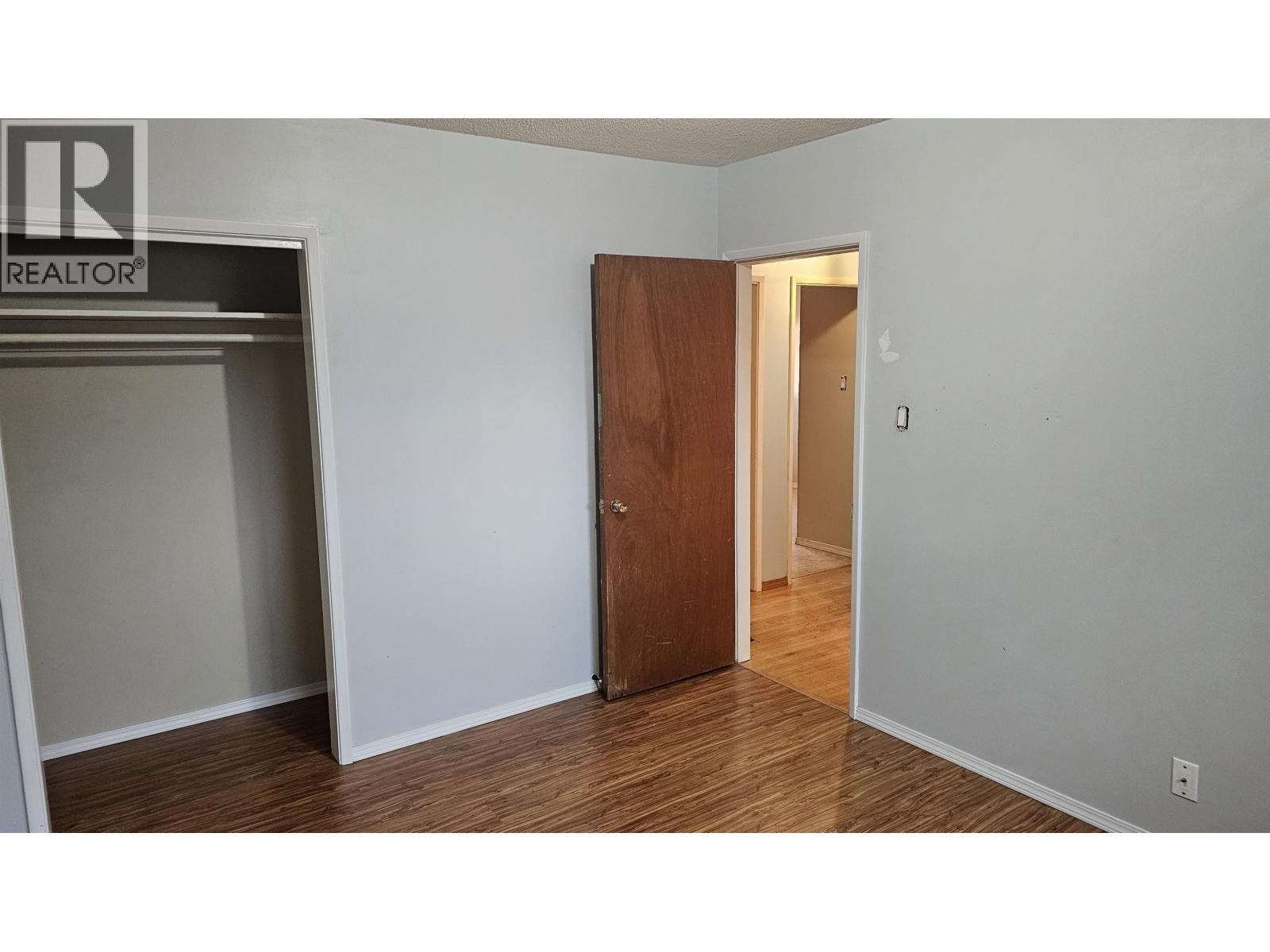 












3962 4TH AVENUE

,
Prince George,




British Columbia
V1M1J4

