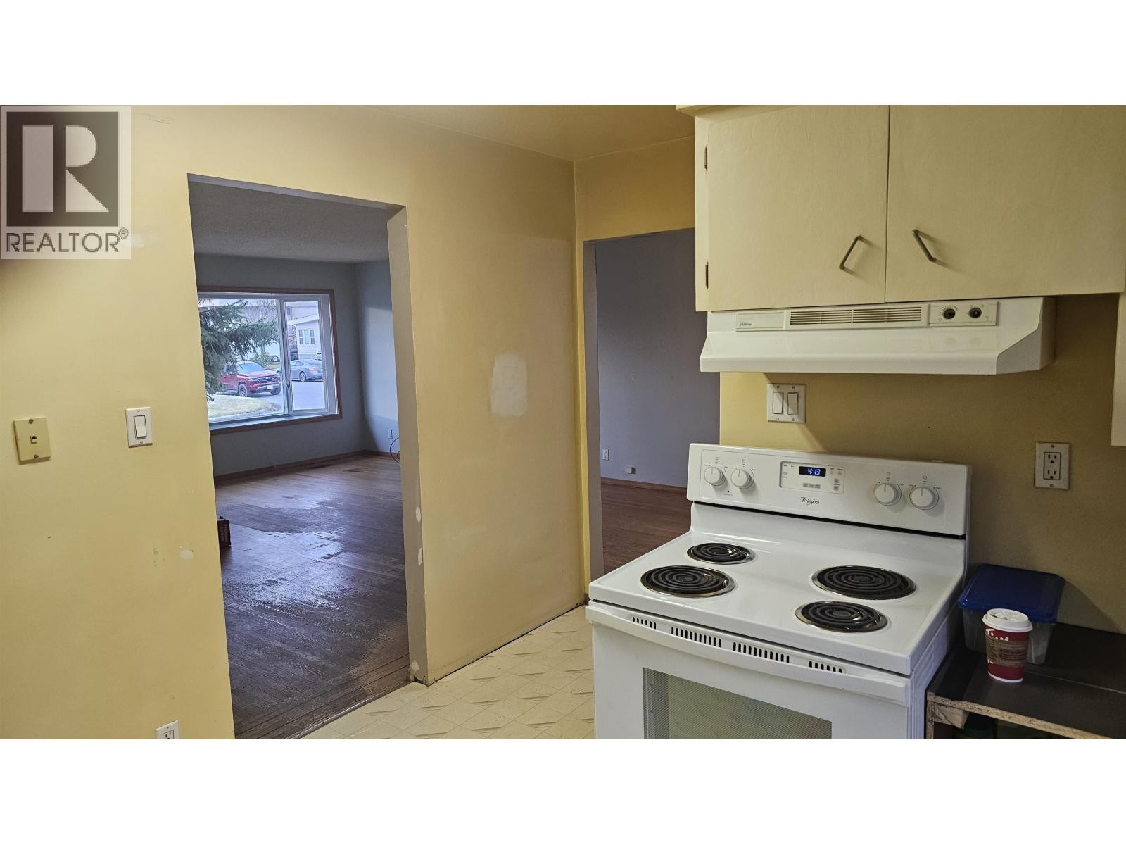 












3962 4TH AVENUE

,
Prince George,




British Columbia
V1M1J4

