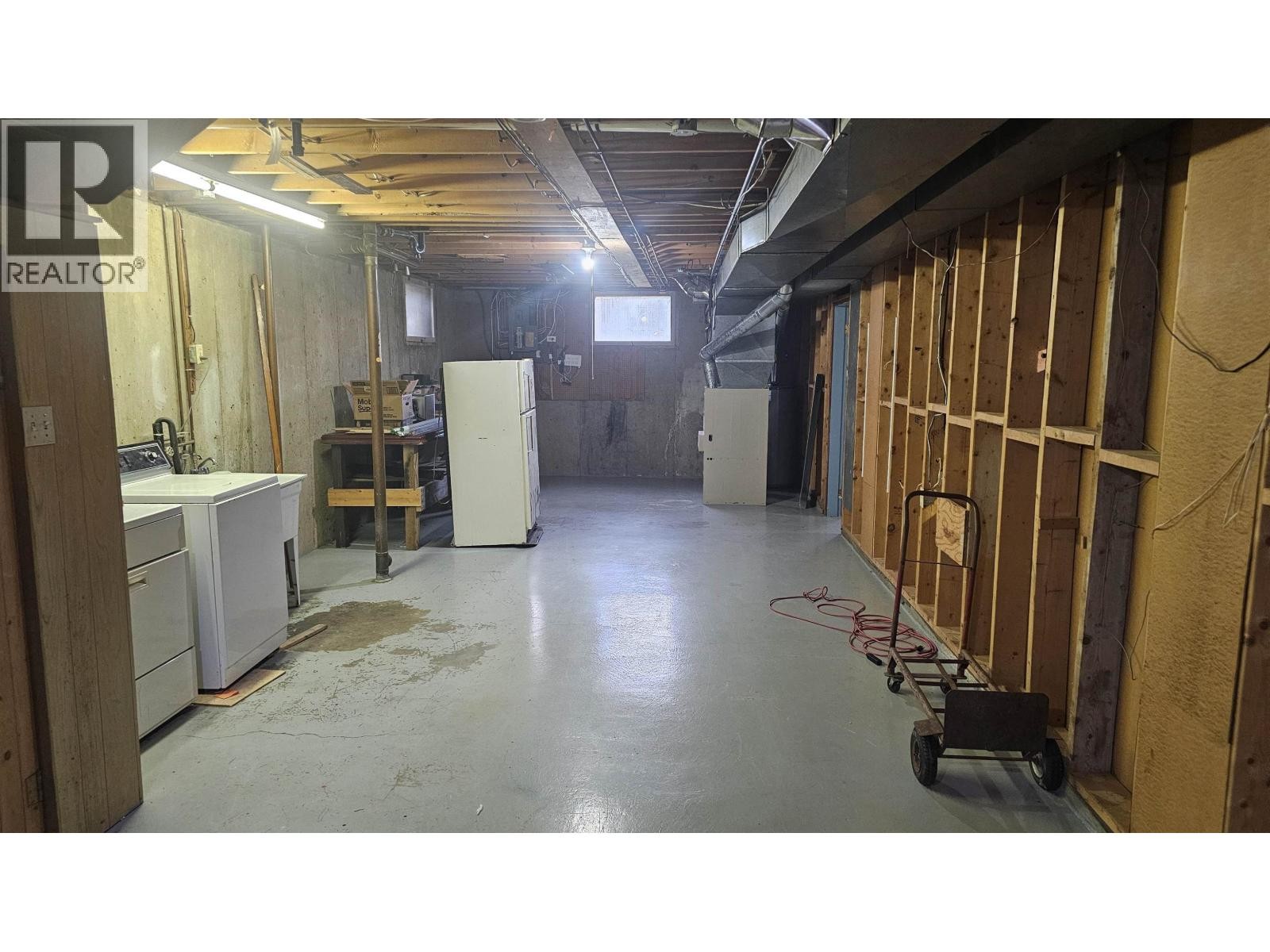 












3962 4TH AVENUE

,
Prince George,




British Columbia
V1M1J4

