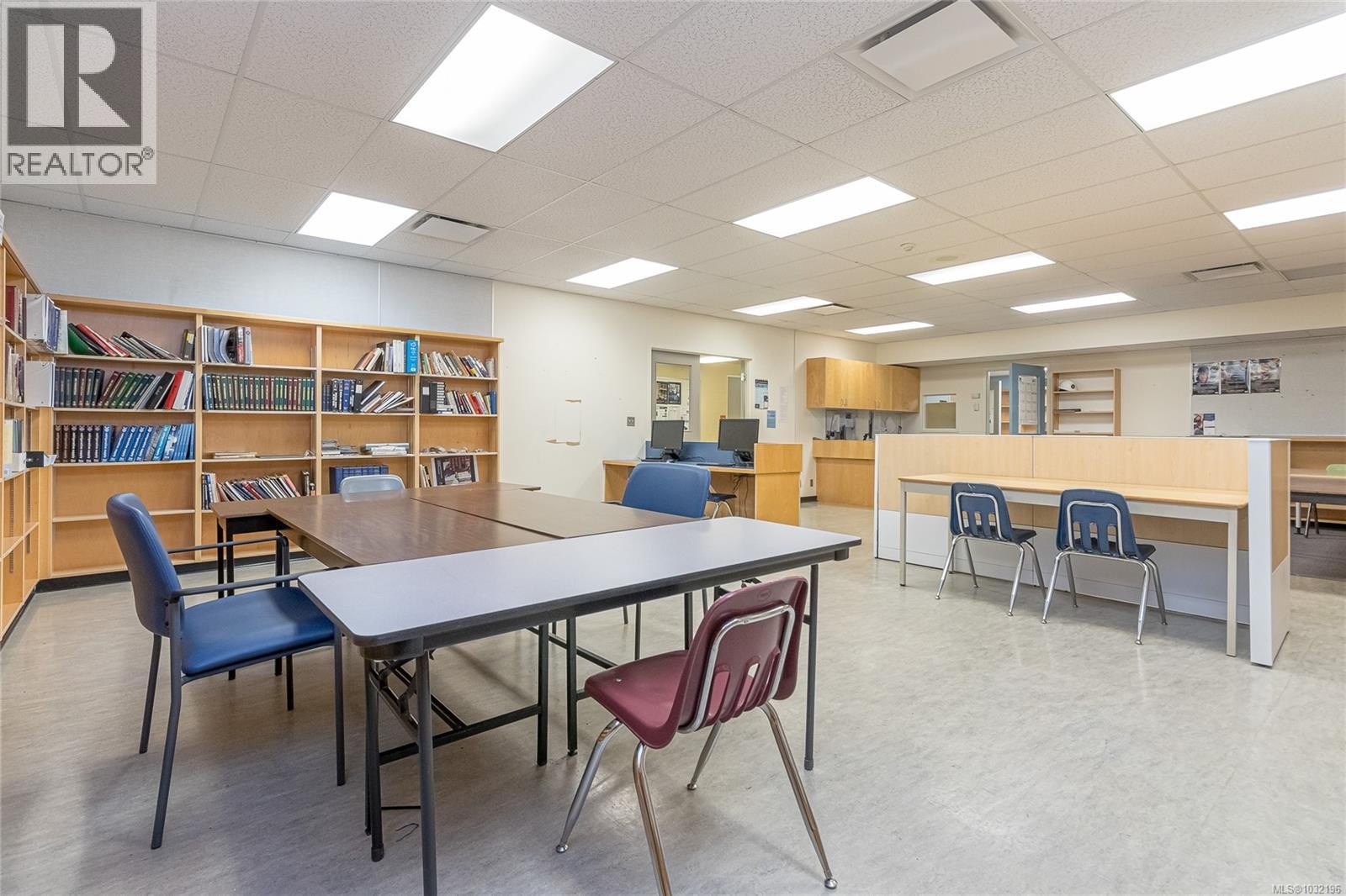 












5265 Boal Rd

,
Duncan,




British Columbia
V9L6W3

