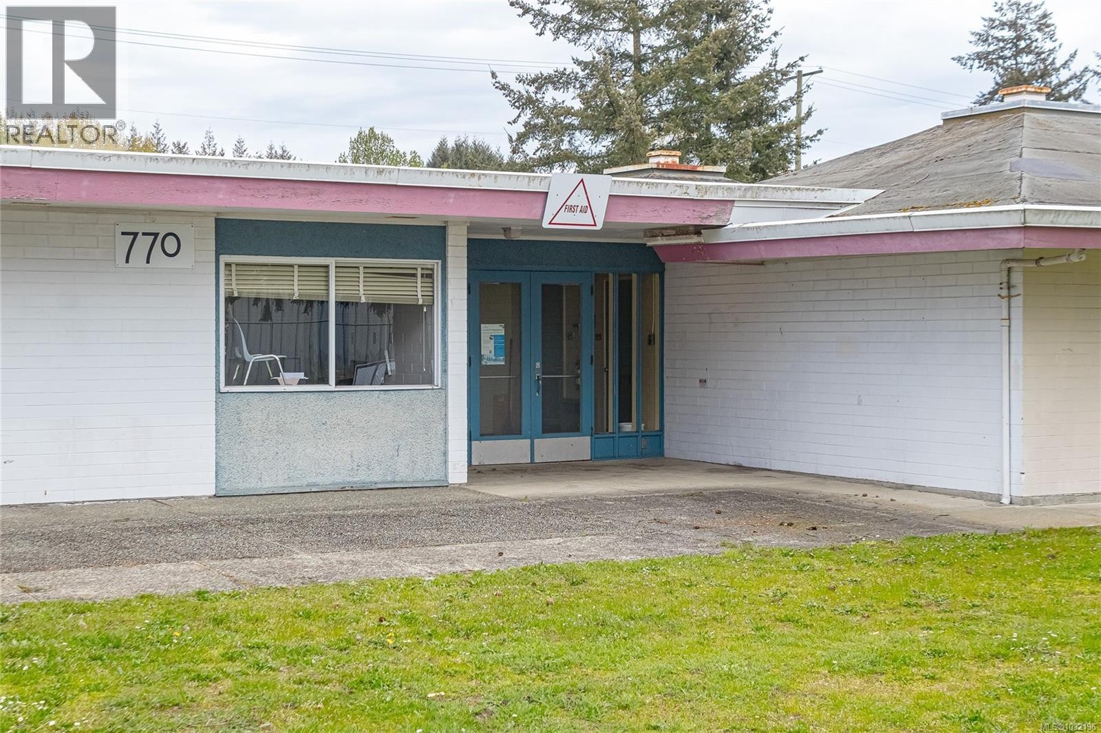 












5265 Boal Rd

,
Duncan,




British Columbia
V9L6W3

