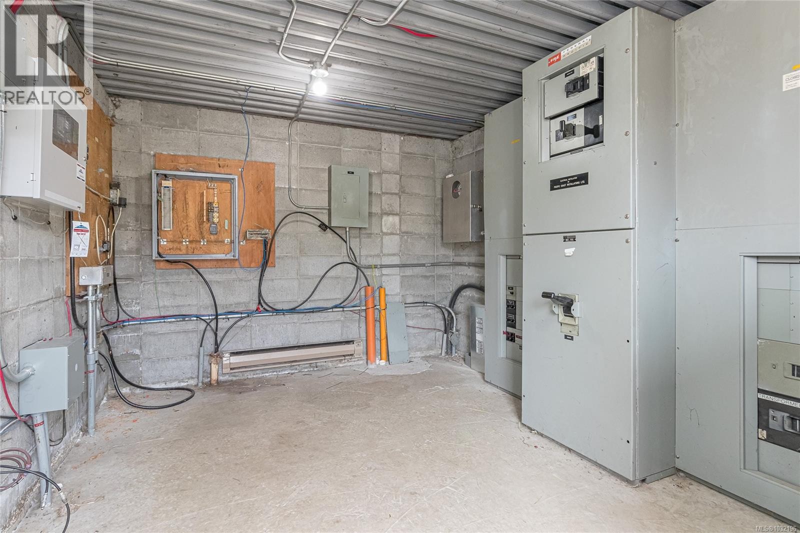 












5265 Boal Rd

,
Duncan,




British Columbia
V9L6W3


