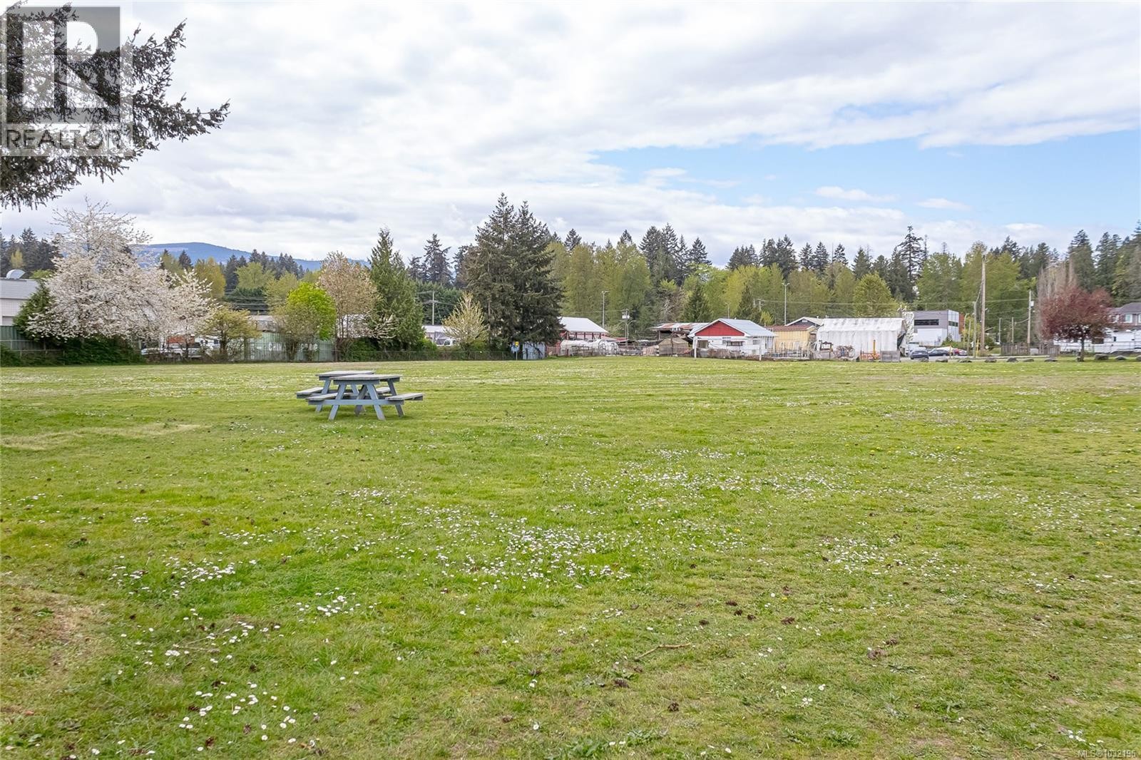 












5265 Boal Rd

,
Duncan,




British Columbia
V9L6W3

