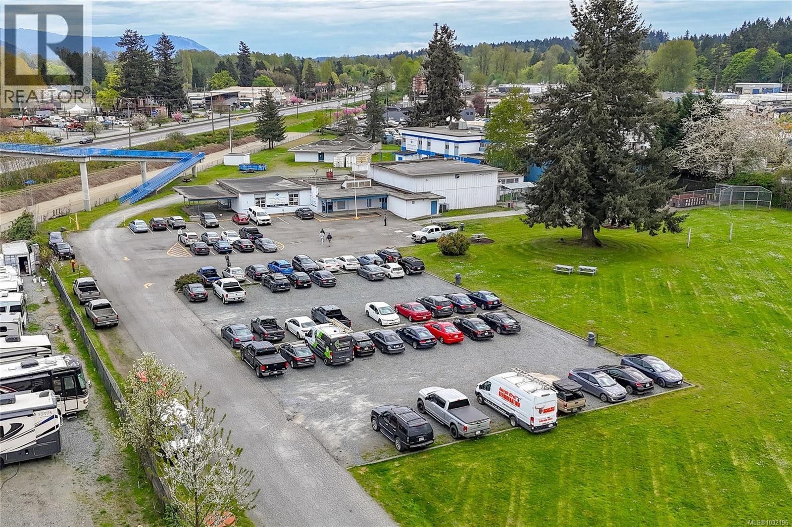 












5265 Boal Rd

,
Duncan,




British Columbia
V9L6W3

