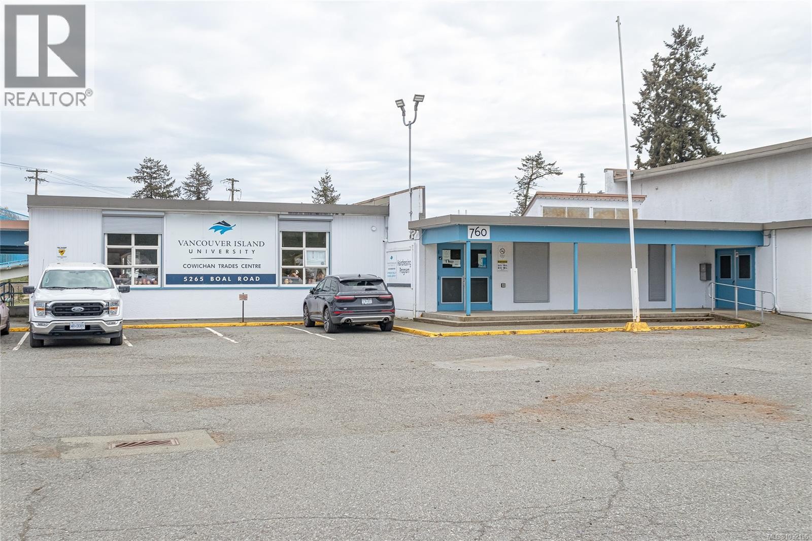 












5265 Boal Rd

,
Duncan,




British Columbia
V9L6W3

