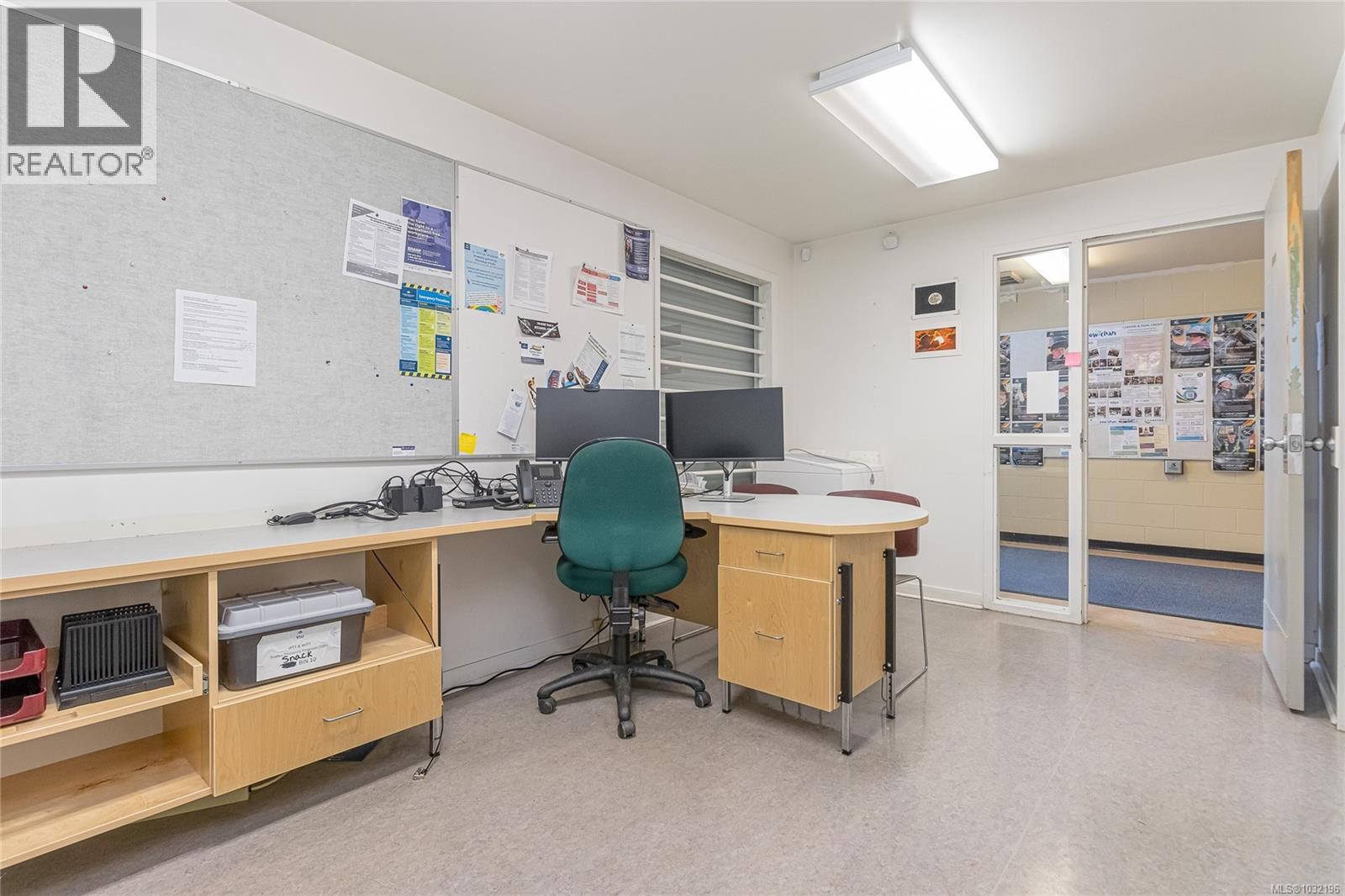 












5265 Boal Rd

,
Duncan,




British Columbia
V9L6W3

