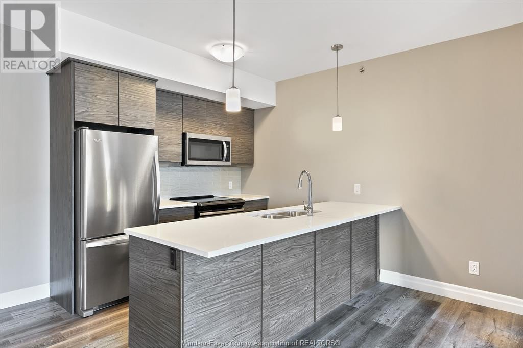 












716 BROWNSTONE Unit# 406

,
Tecumseh,




Ontario
N9K0C3

