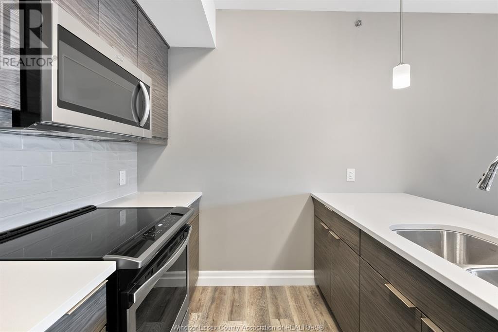 












716 BROWNSTONE Unit# 406

,
Tecumseh,




Ontario
N9K0C3

