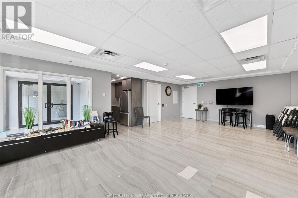 












716 BROWNSTONE Unit# 406

,
Tecumseh,




Ontario
N9K0C3

