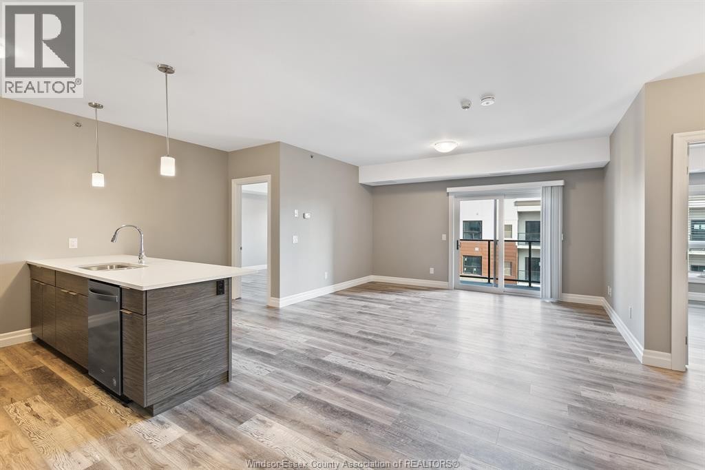 












716 BROWNSTONE Unit# 201

,
Tecumseh,




Ontario
N9K0C3


