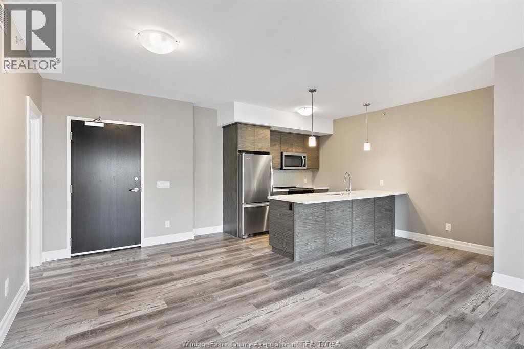 












716 BROWNSTONE Unit# 201

,
Tecumseh,




Ontario
N9K0C3


