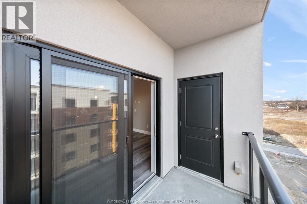 












716 BROWNSTONE Unit# 201

,
Tecumseh,




Ontario
N9K0C3

