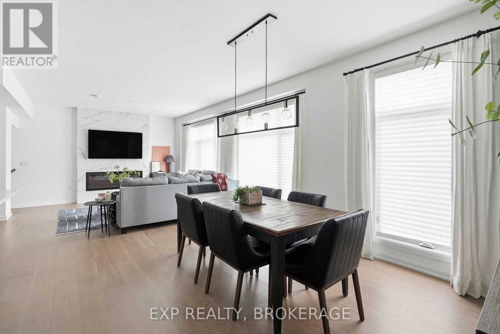 












59 CHERRY BLOSSOM PRIVATE

,
Ottawa,




Ontario
K2H0C4

