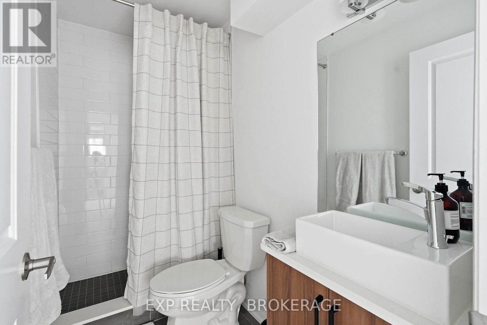 












59 CHERRY BLOSSOM PRIVATE

,
Ottawa,




Ontario
K2H0C4

