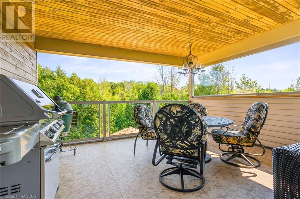 












110 SUNSET Boulevard

,
Georgian Bluffs,







Ontario
N0H2T0

