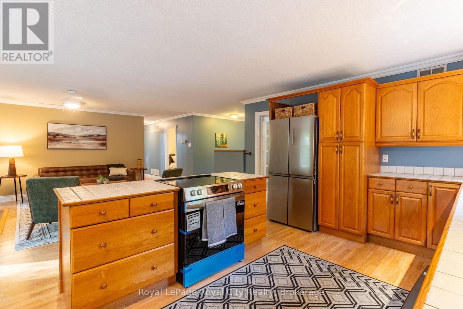












8276 COUNTY ROAD 27 ROAD

,
Essa,




Ontario
L4N9C4

