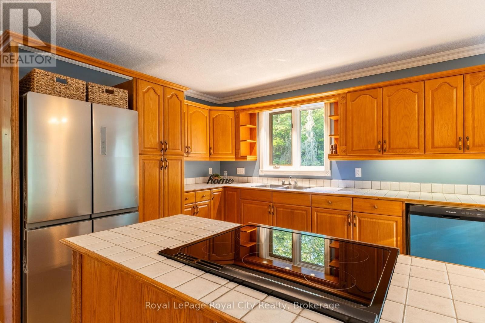 












8276 COUNTY ROAD 27 ROAD

,
Essa,




Ontario
L4N9C4

