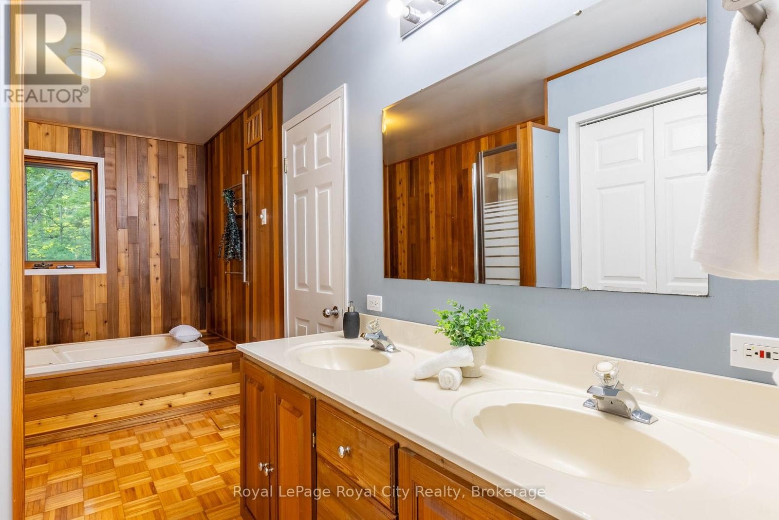 












8276 COUNTY ROAD 27 ROAD

,
Essa,




Ontario
L4N9C4

