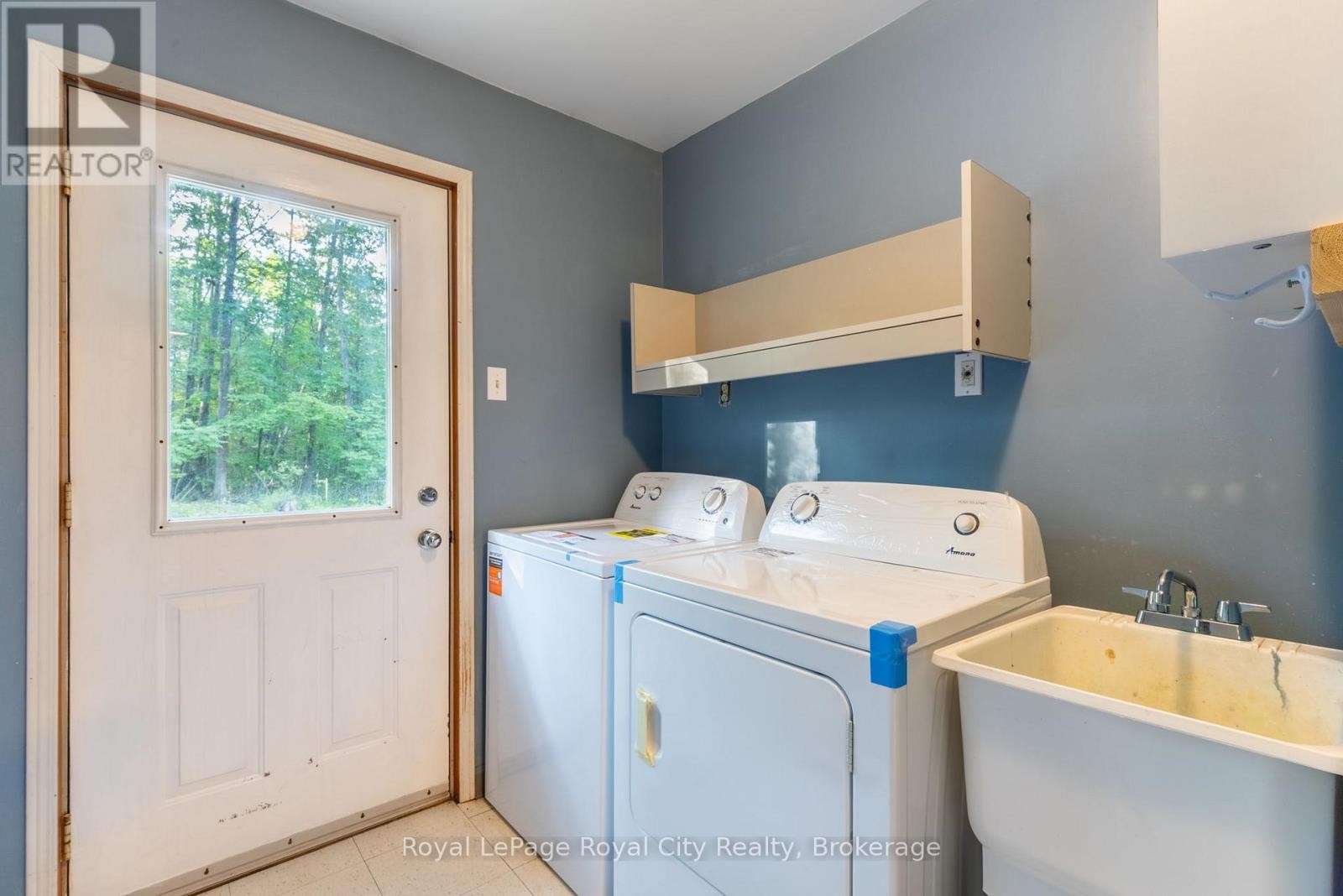 












8276 COUNTY ROAD 27 ROAD

,
Essa,




Ontario
L4N9C4

