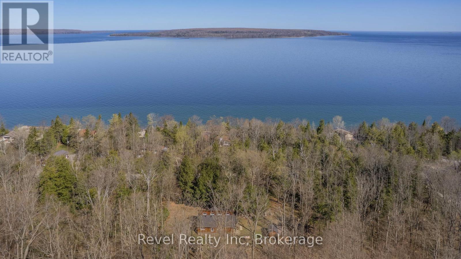 












197 NORTH SHORE DRIVE

,
Tiny,




Ontario
L9M0T8

