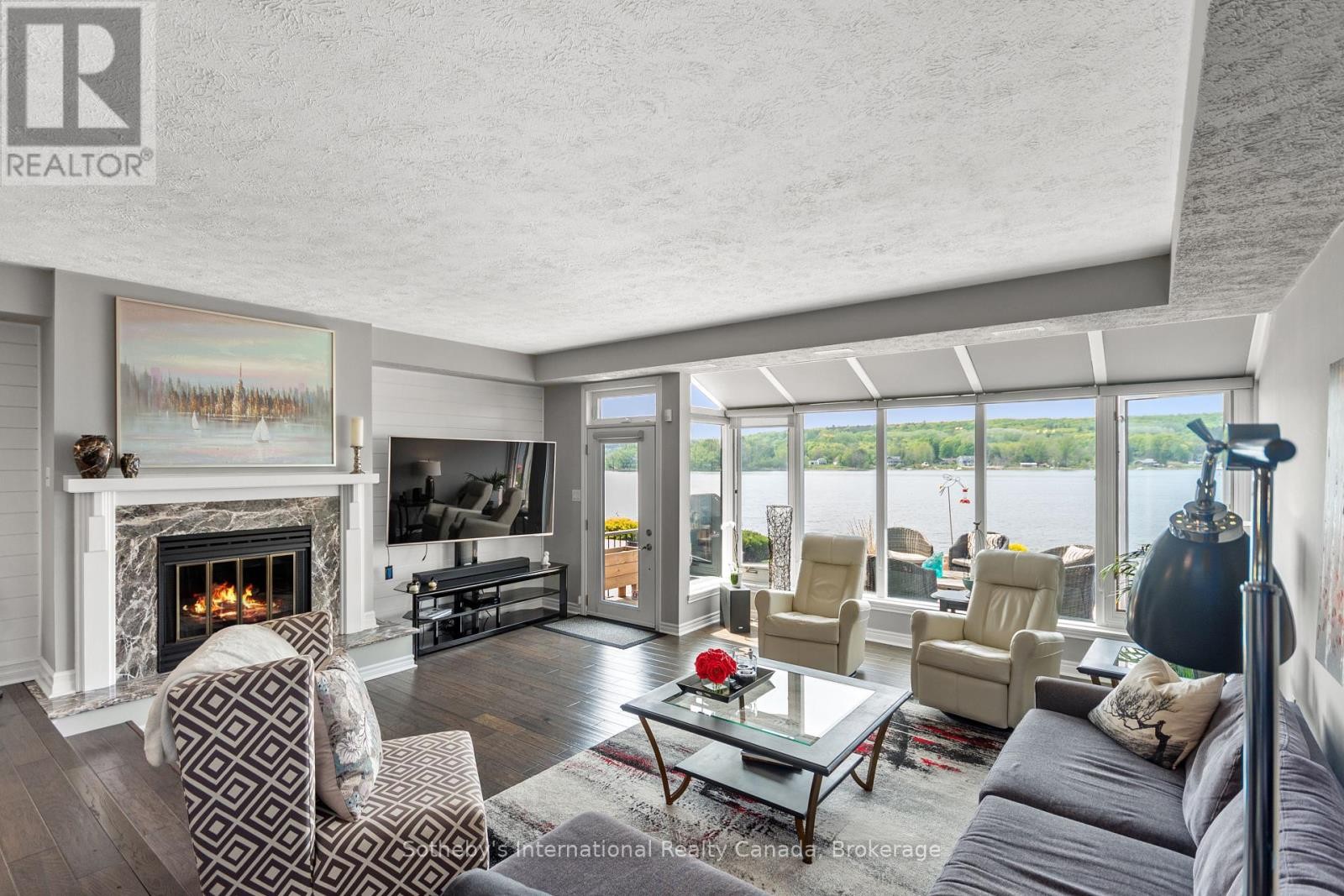 












10 - 8 BECK BOULEVARD

,
Penetanguishene,




Ontario
L9M1C3

