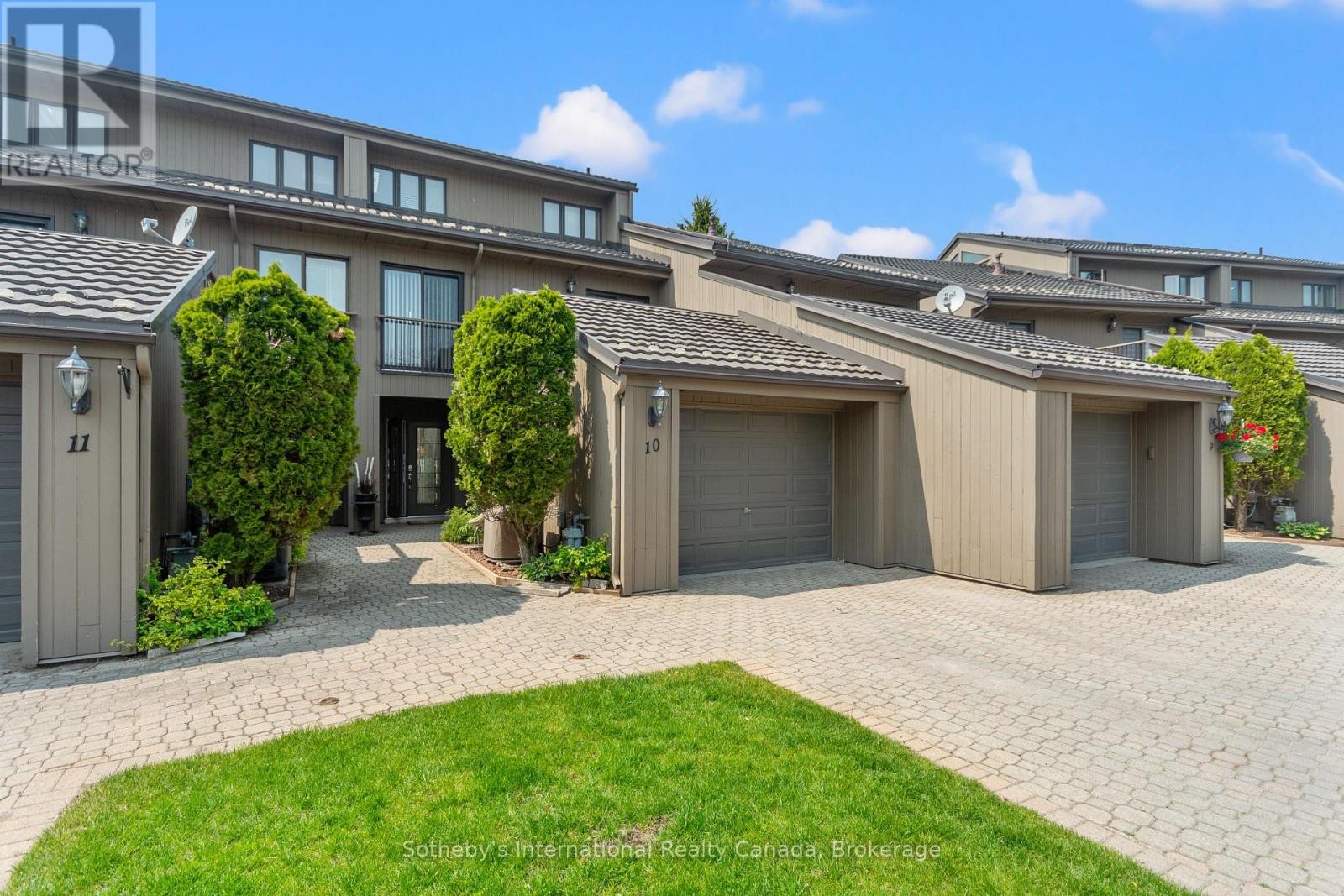 












10 - 8 BECK BOULEVARD

,
Penetanguishene,




Ontario
L9M1C3

