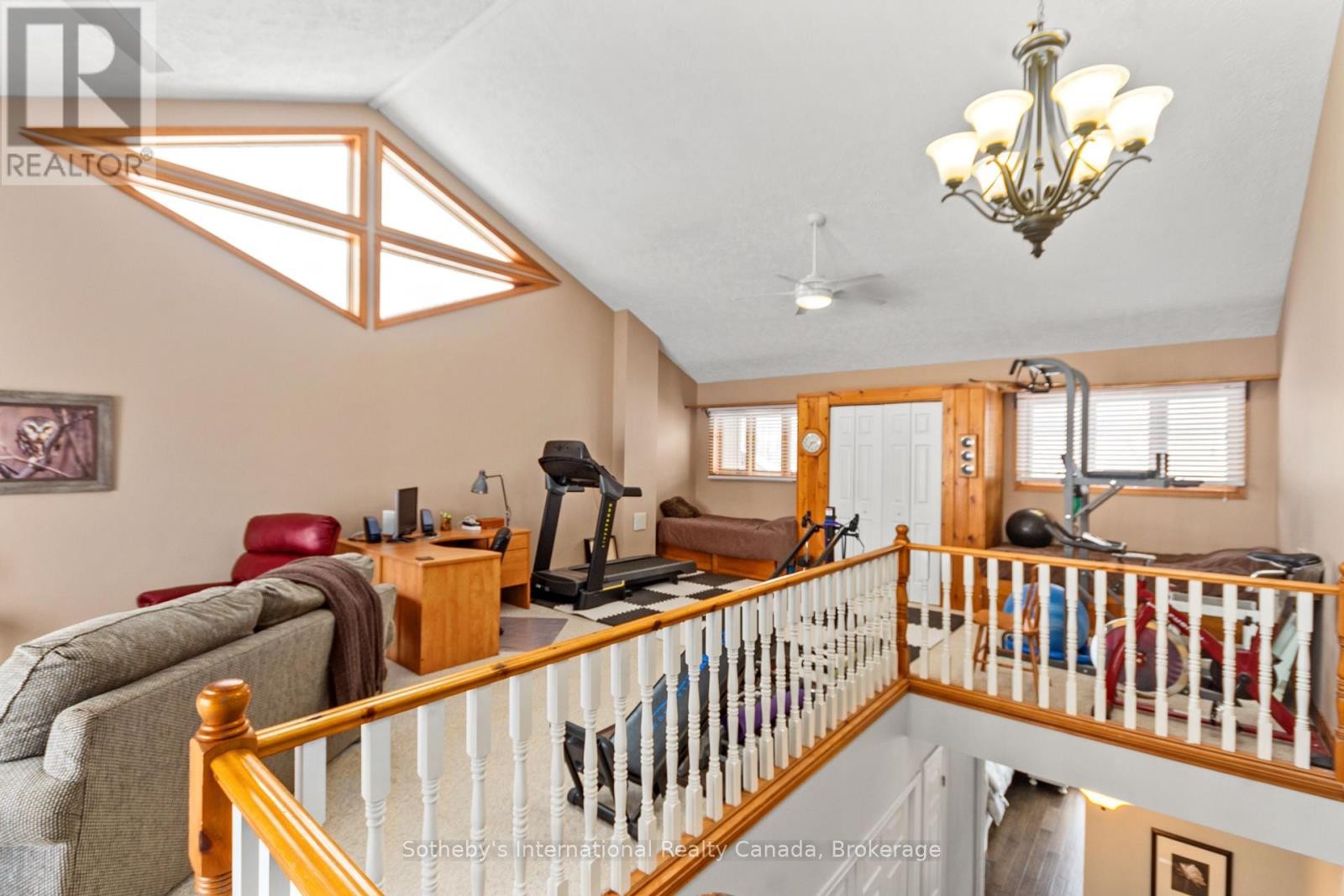 












10 - 8 BECK BOULEVARD

,
Penetanguishene,




Ontario
L9M1C3

