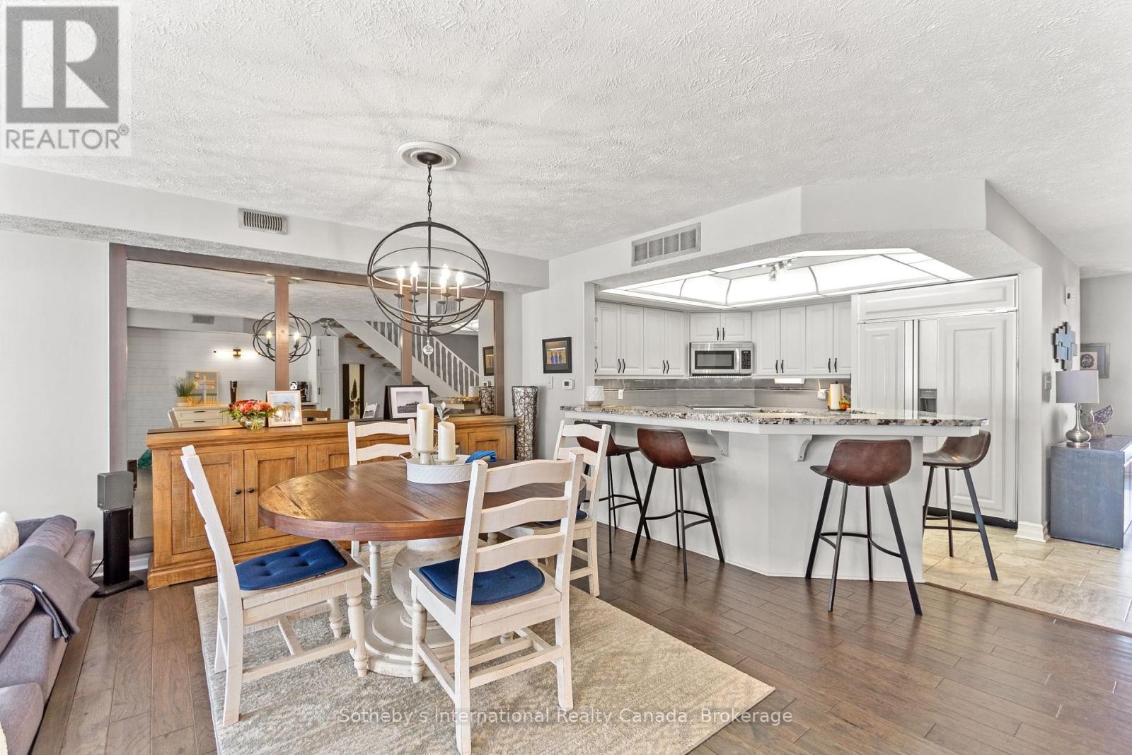 












10 - 8 BECK BOULEVARD

,
Penetanguishene,




Ontario
L9M1C3

