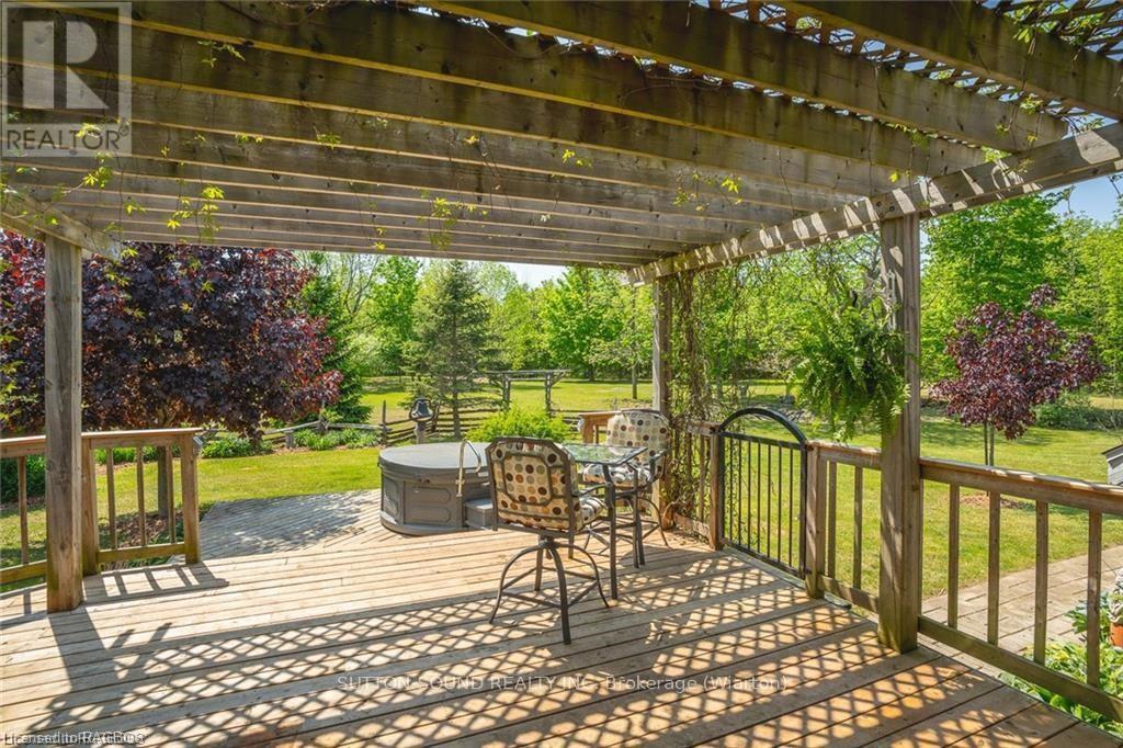 












43 BERFORD LAKE ROAD

,
South Bruce Peninsula,




Ontario
N0H2T0

