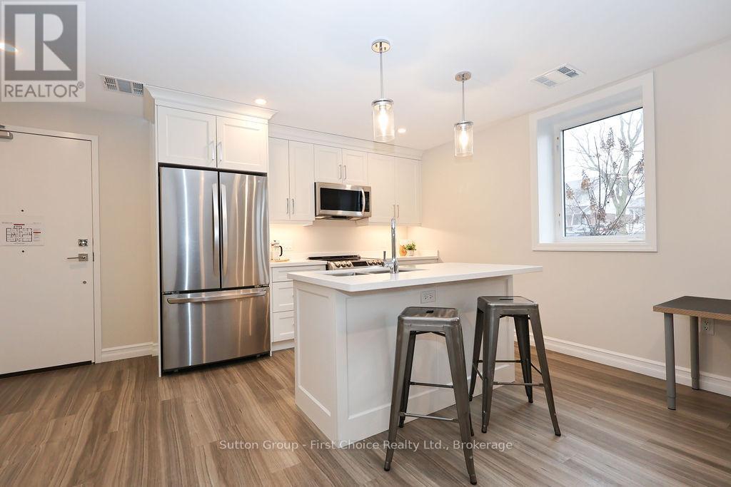 












101 - 100 GORDON STREET

,
Stratford,




Ontario
N5A7T8

